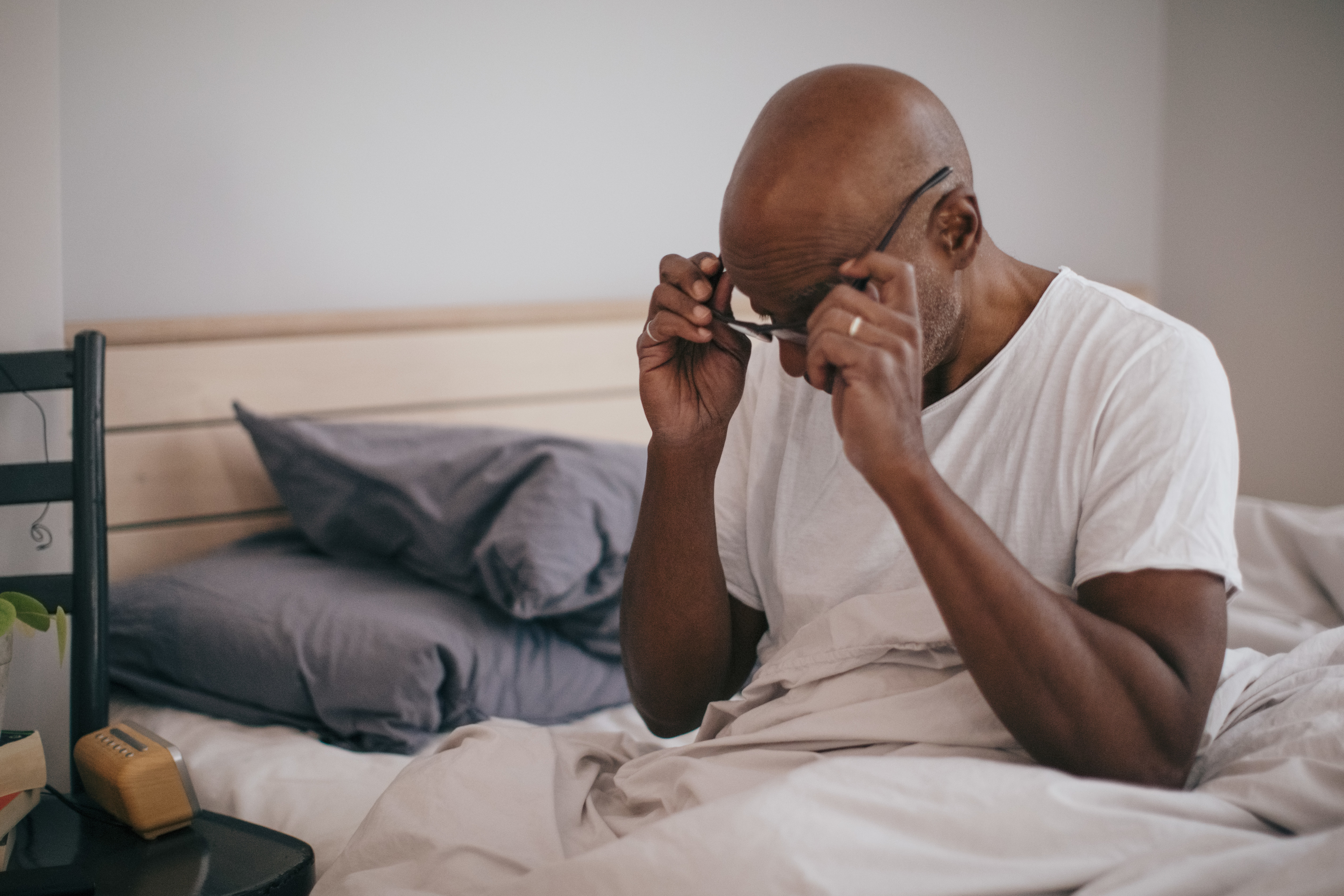 Comfortable home hearing care and hearing aid support